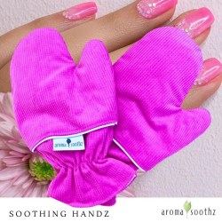 Soothing heatable spa mittens